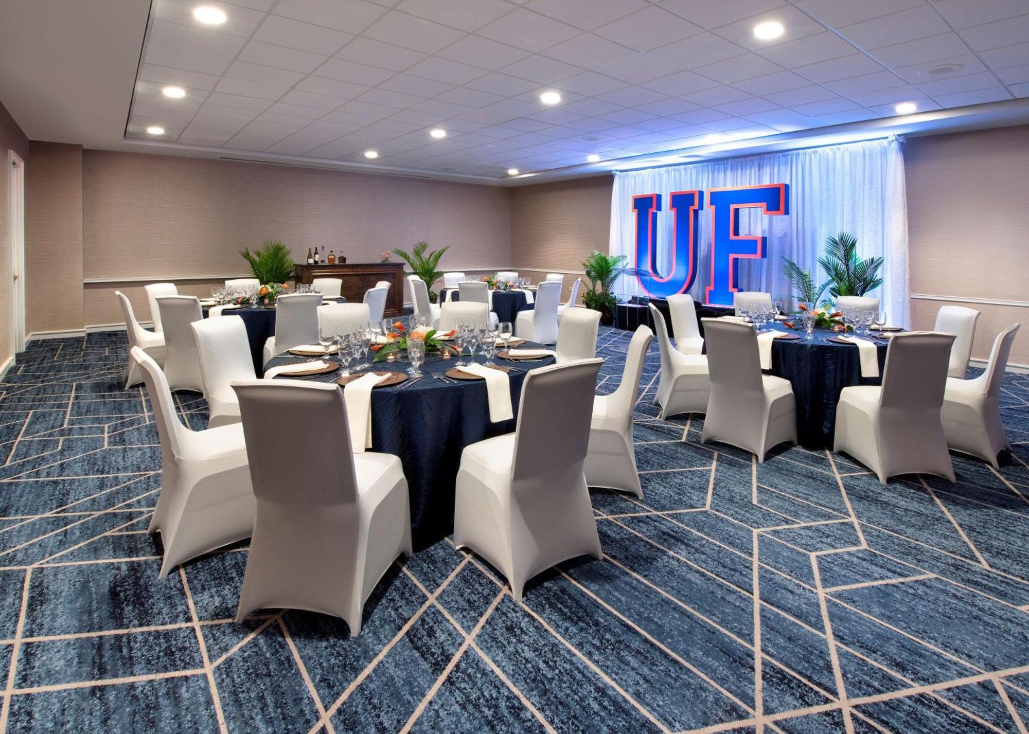 Hilton University Of Florida Conference Center Гейнсвилл Экстерьер фото